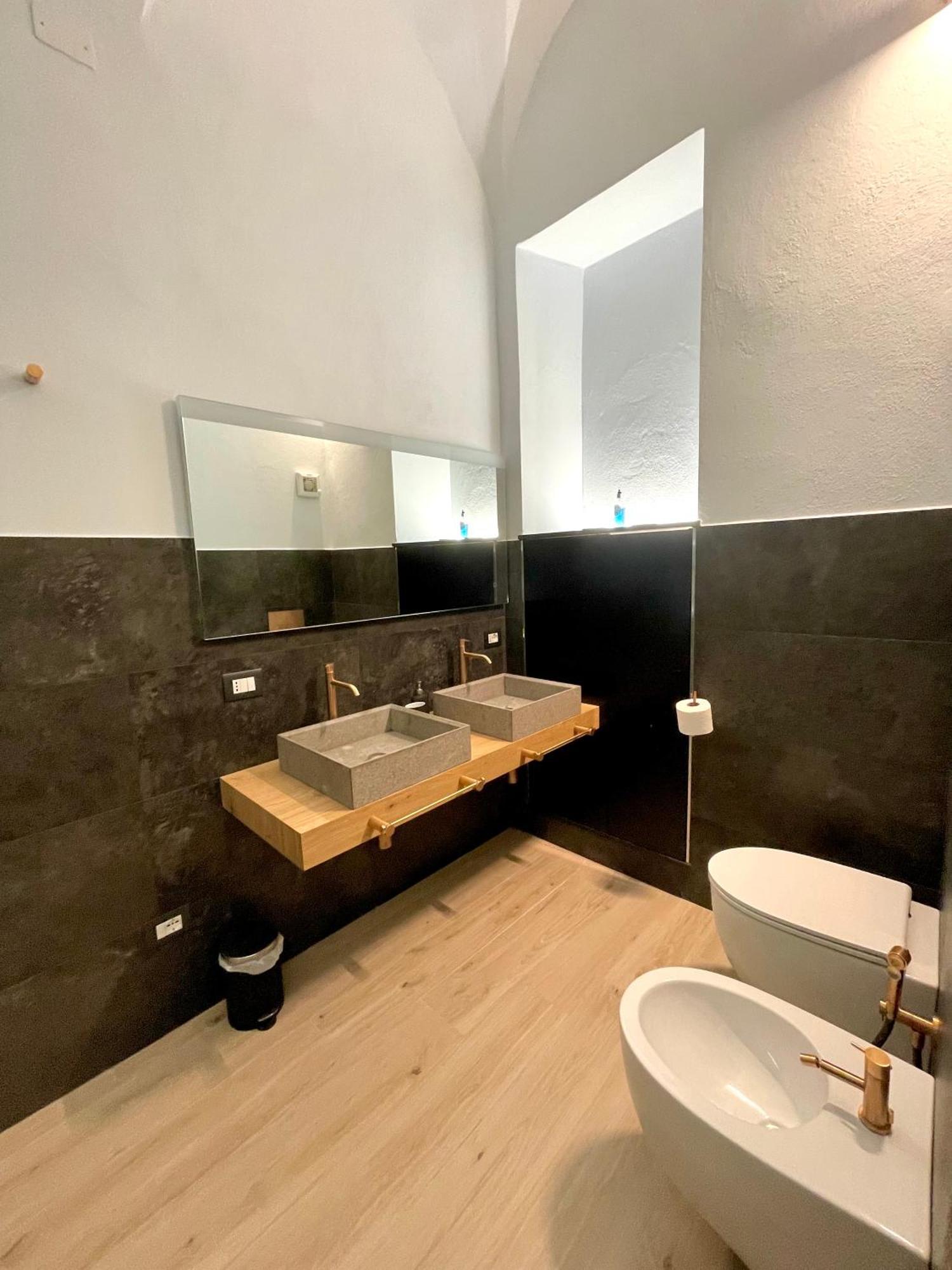 Grothouse Apartment Finale Ligure Bagian luar foto
