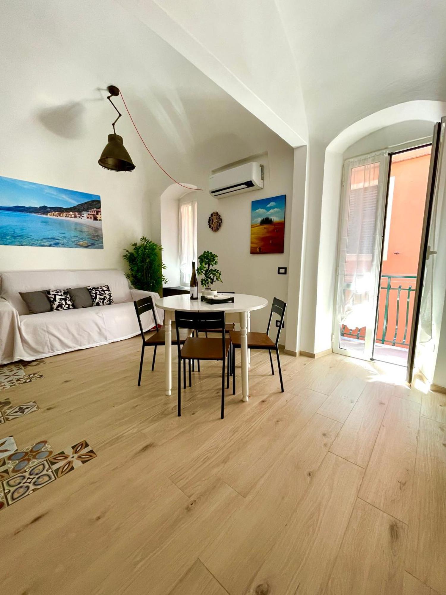 Grothouse Apartment Finale Ligure Bagian luar foto